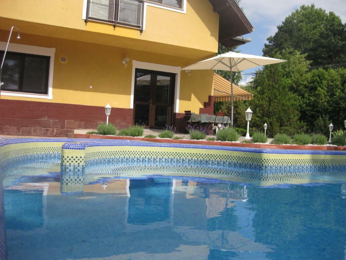Schieszl Apartments Zamardi 2 Exterior photo